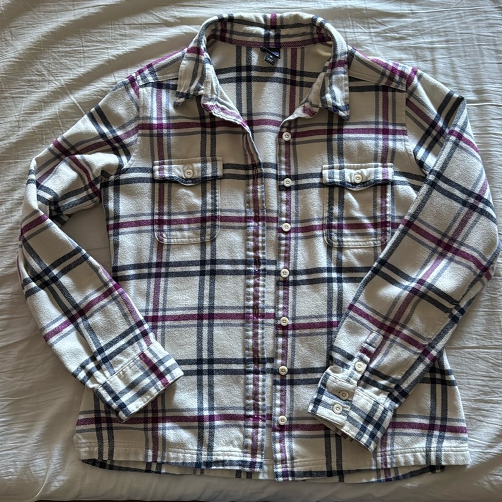 Patagonia fitted flannel shirt